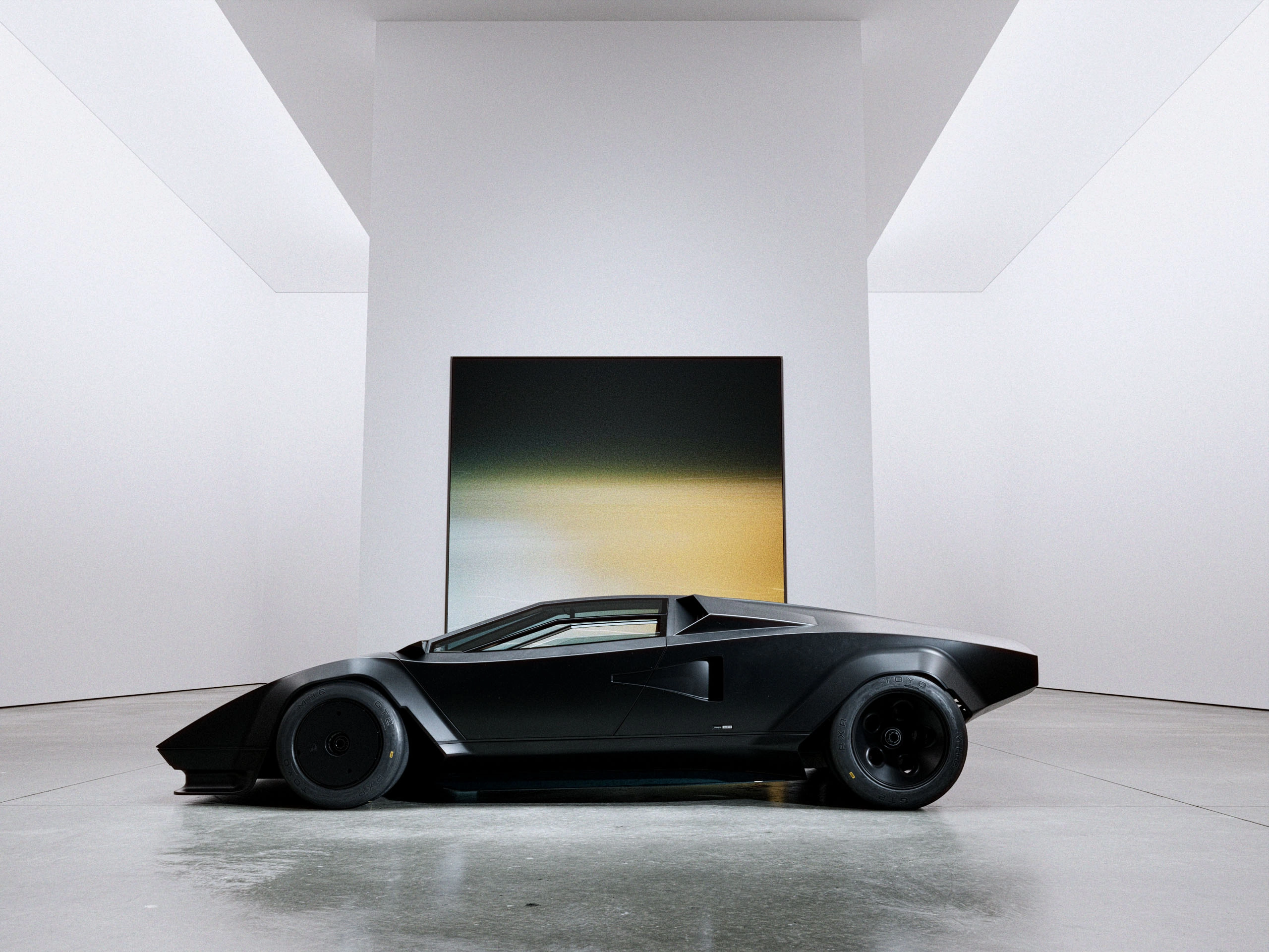THE BELLEZZA — full vehicle view